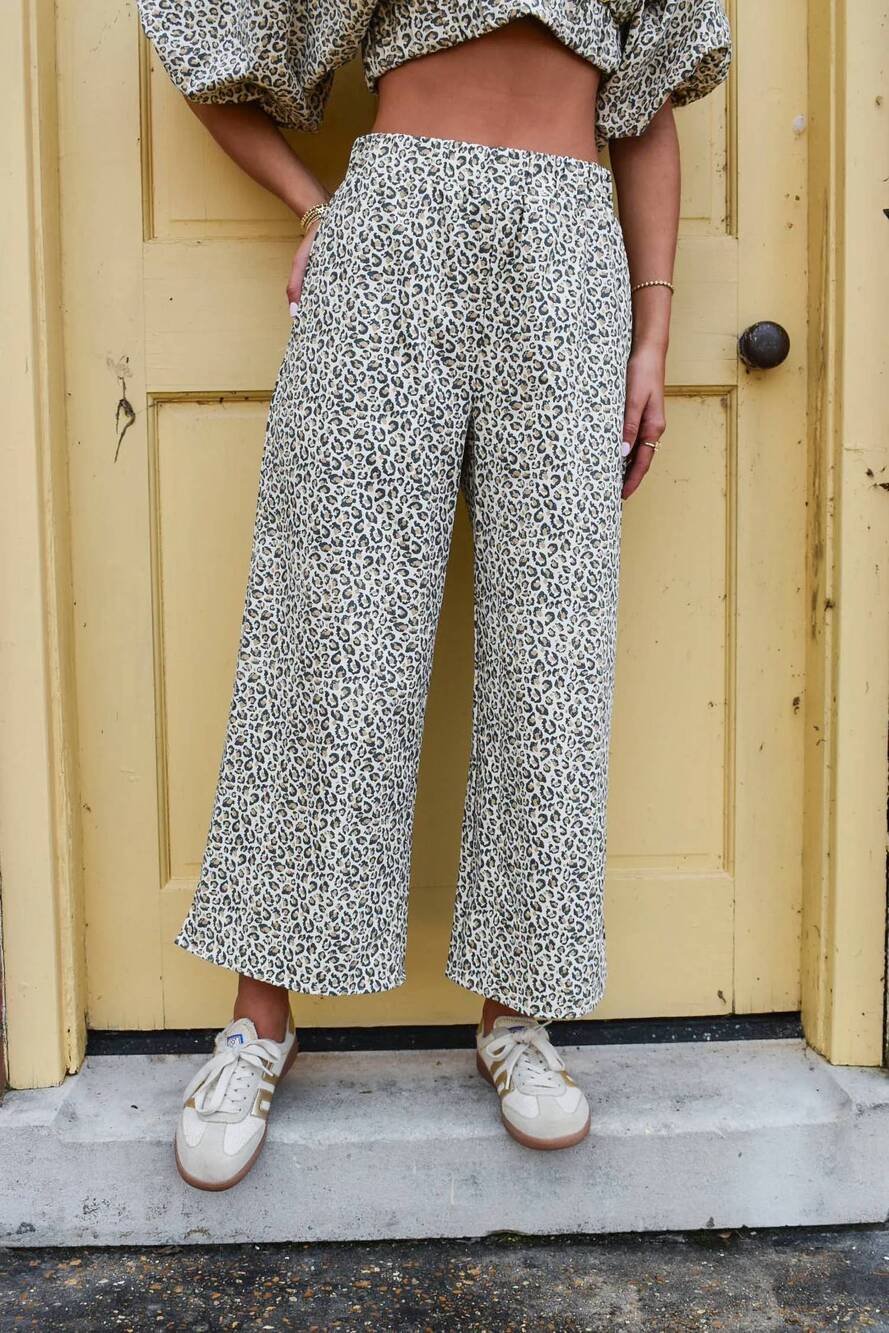 NEW BUCKETLIST wide leg pants in leopard